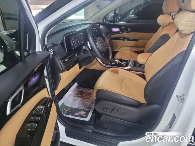 Kia Carnival 9-Seater Signature