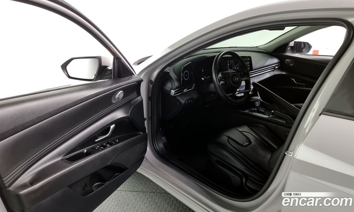 Hyundai Avante 1.6