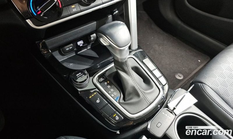 Kia Seltos Gasoline 1.6 Turbo 2WD