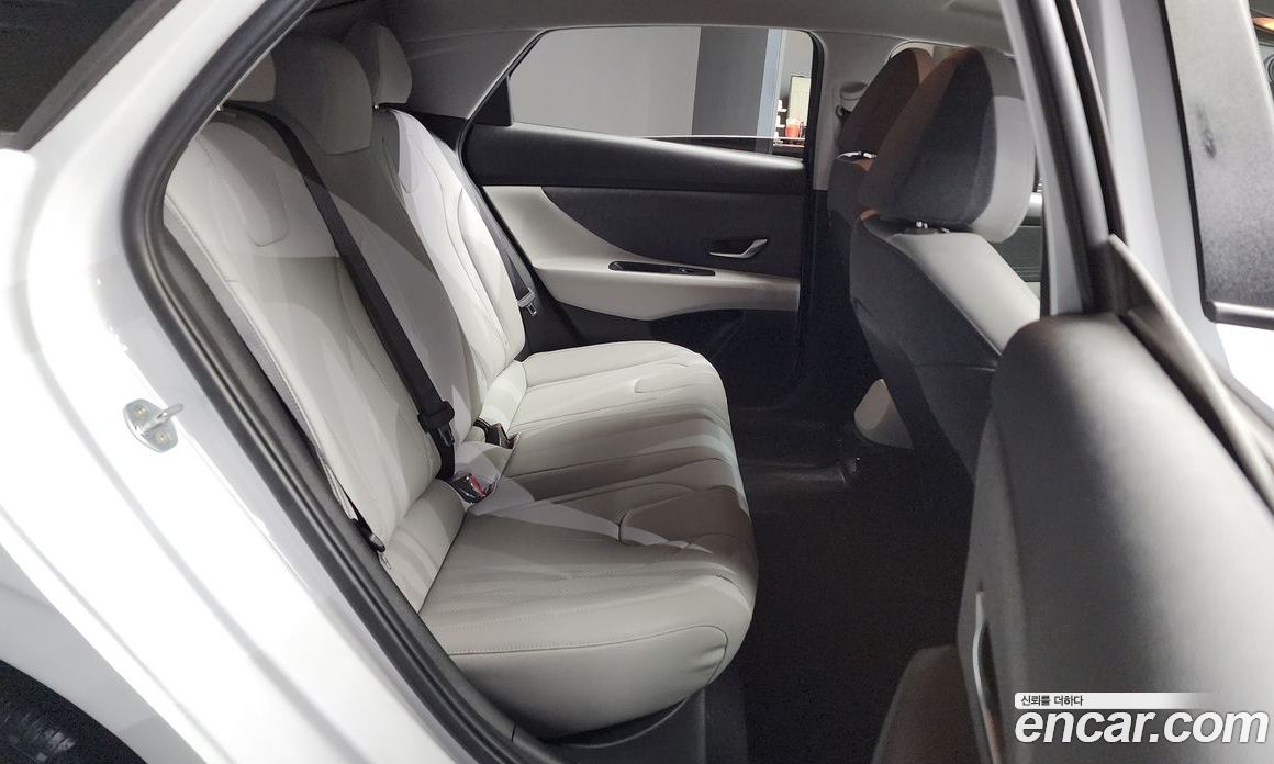 Hyundai Avante 1.6