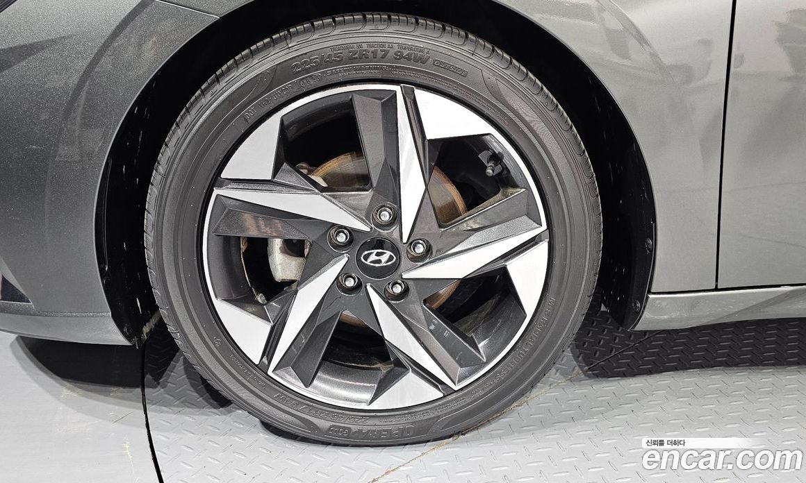 Hyundai Avante 1.6