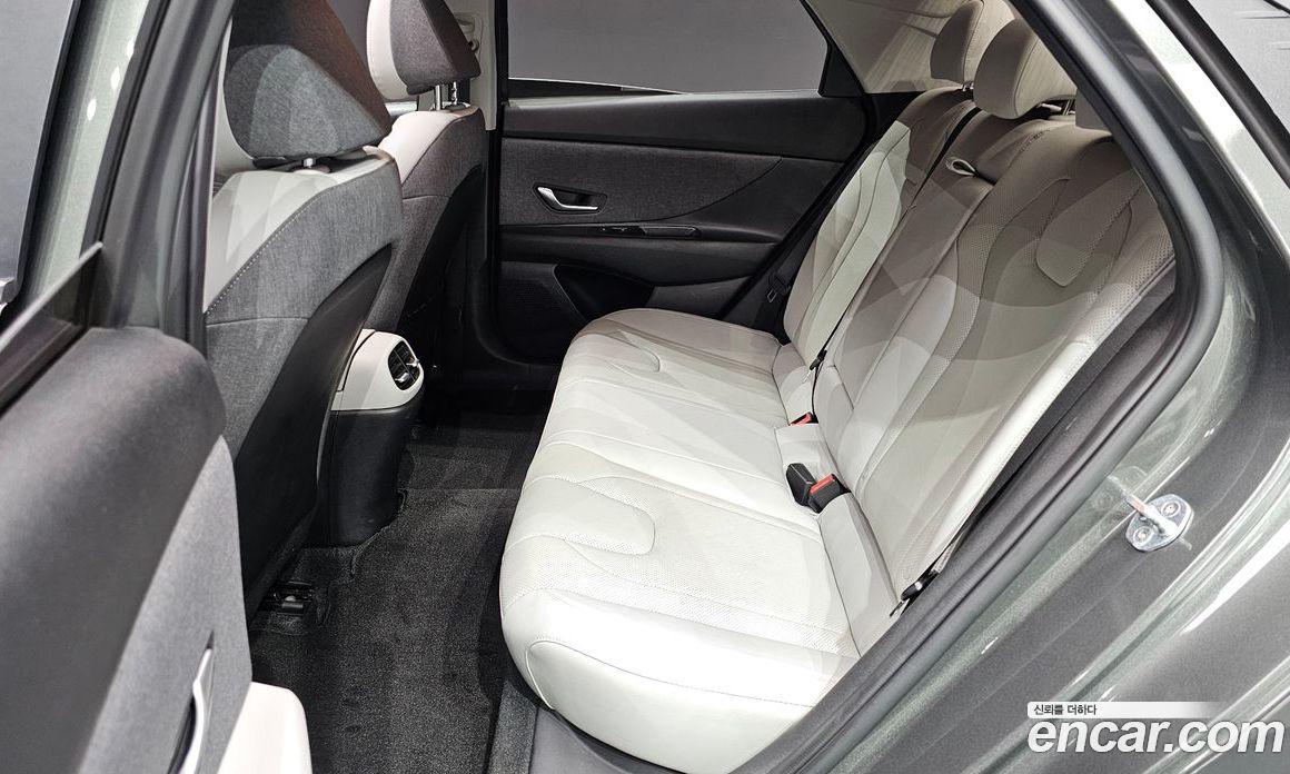 Hyundai Avante 1.6