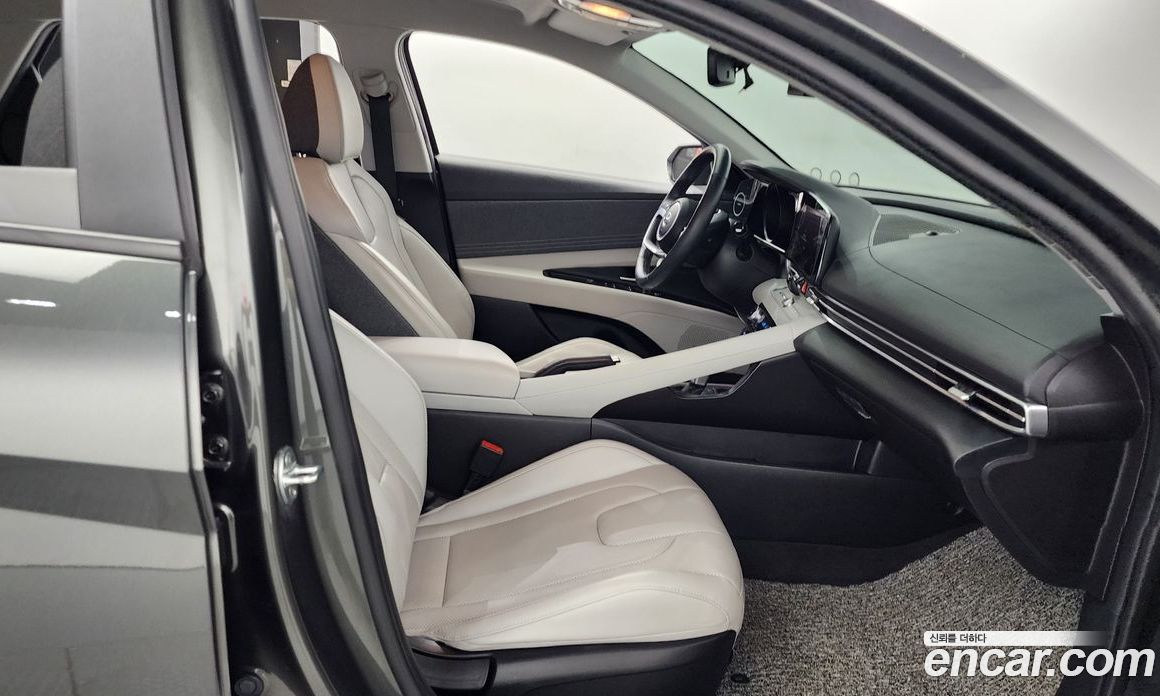Hyundai Avante 1.6