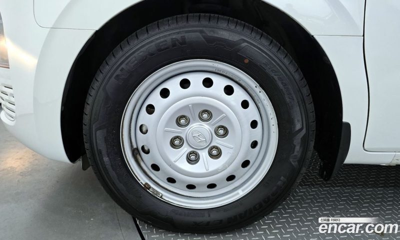 Hyundai Staria Cargo 3-Seater