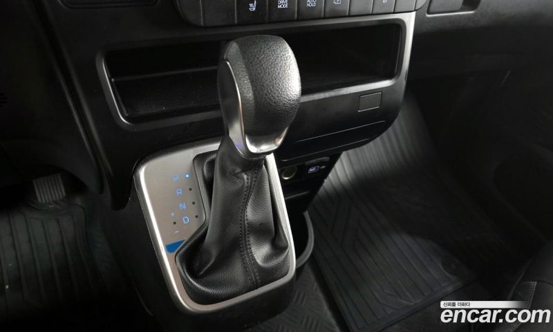Hyundai Staria Cargo 3-Seater