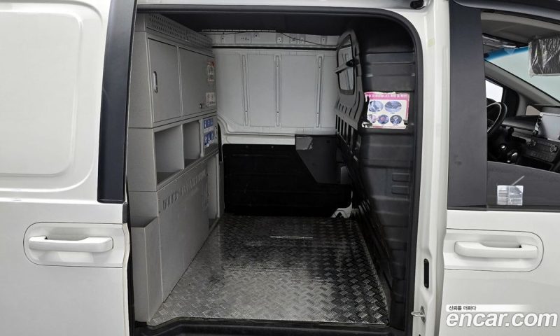 Hyundai Staria Cargo 3-Seater