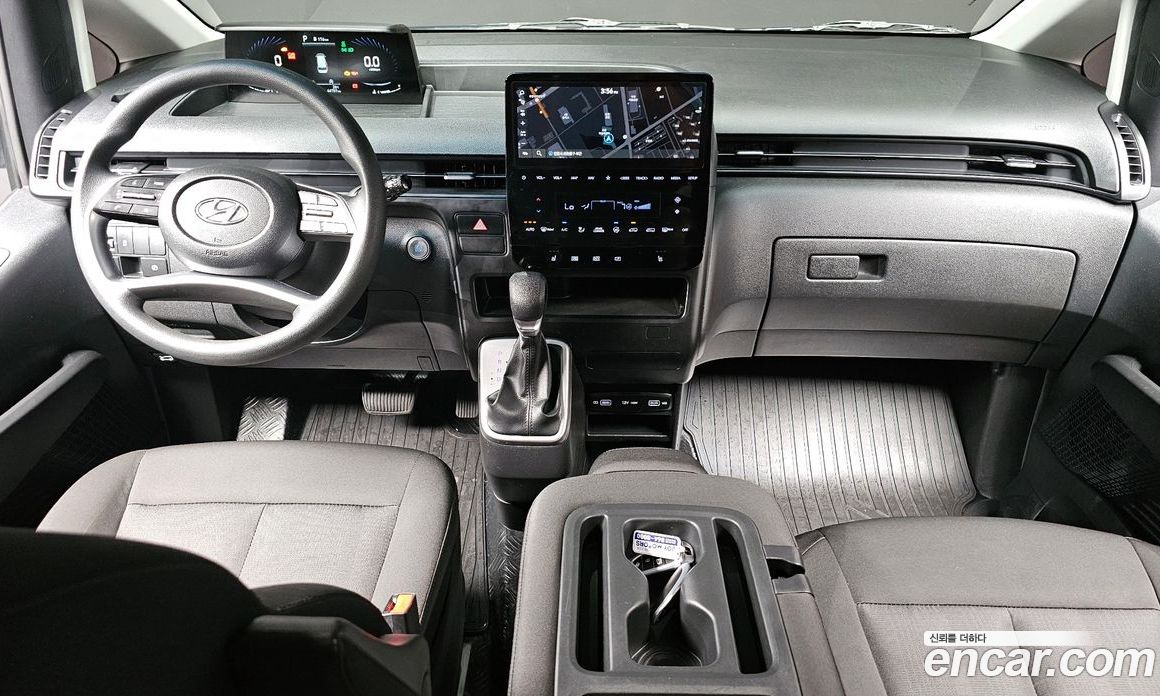 Hyundai Staria 4WD Tourer 11-Seater