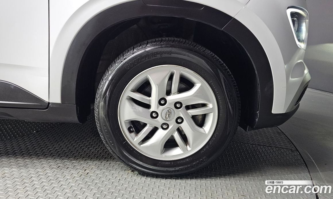 Hyundai Venue 1.6 Modern Plus