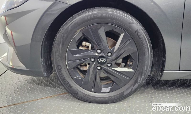 Hyundai Avante 1.6