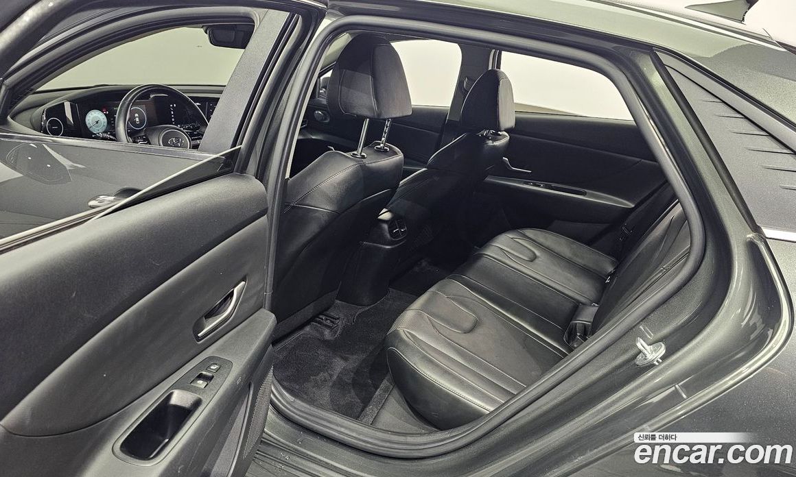 Hyundai Avante 1.6