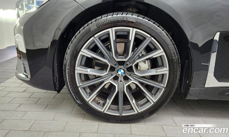 BMW 7-Series 730D xDrive M Sport