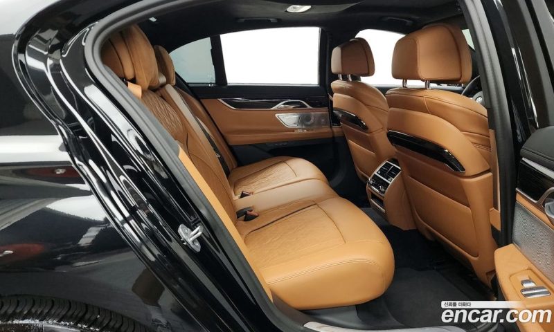 BMW 7-Series 730D xDrive M Sport