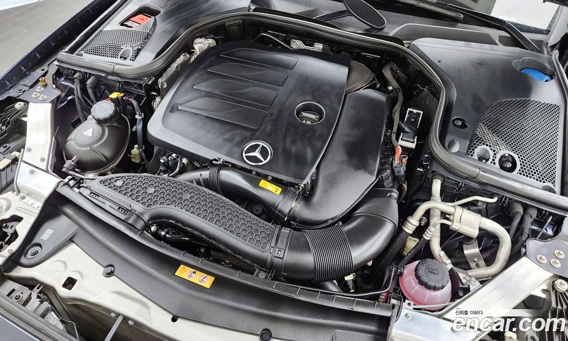 Mercedes Benz E-Class E350 4MATIC Avantgarde