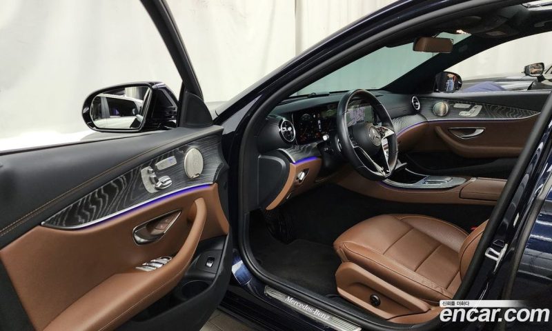 Mercedes Benz E-Class E350 4MATIC Avantgarde