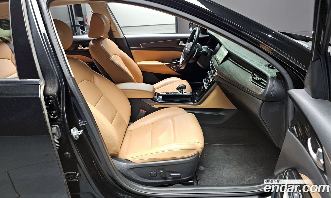 Kia K7 2.5 GDI Noblesse