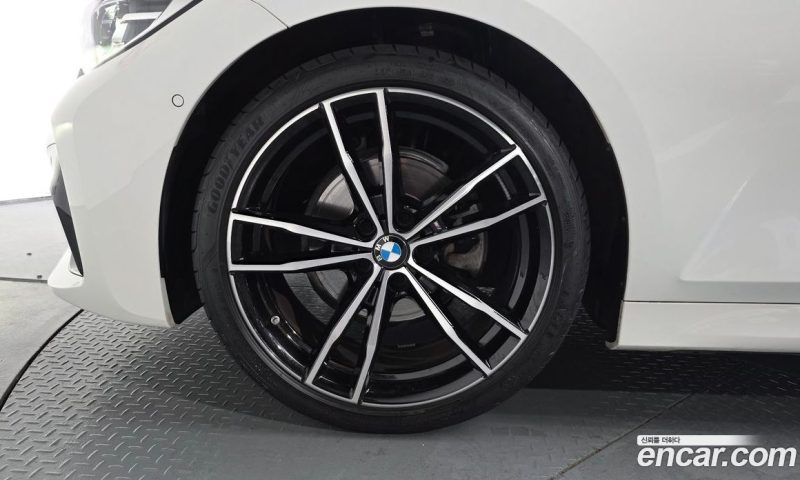 BMW 3-Series i320 M Sport