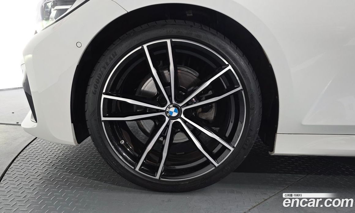 BMW 3-Series i320 M Sport