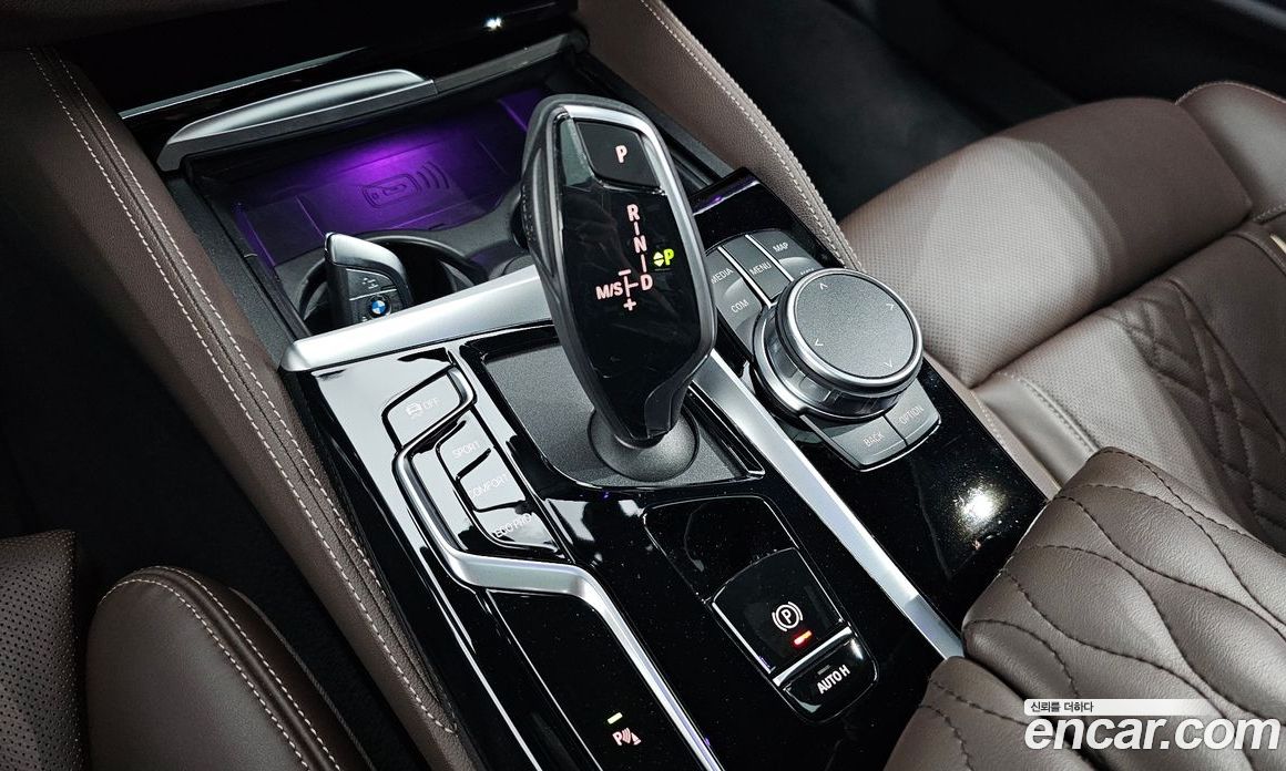 BMW 5-Series i530 M Sport Package