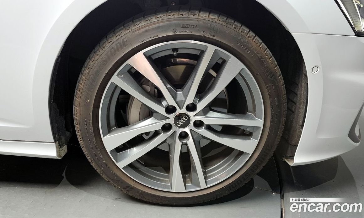 Audi A6 45 TFSI Premium