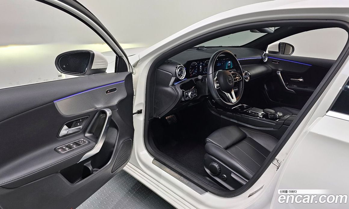 Mercedes Benz A-Class A220 Hatchback