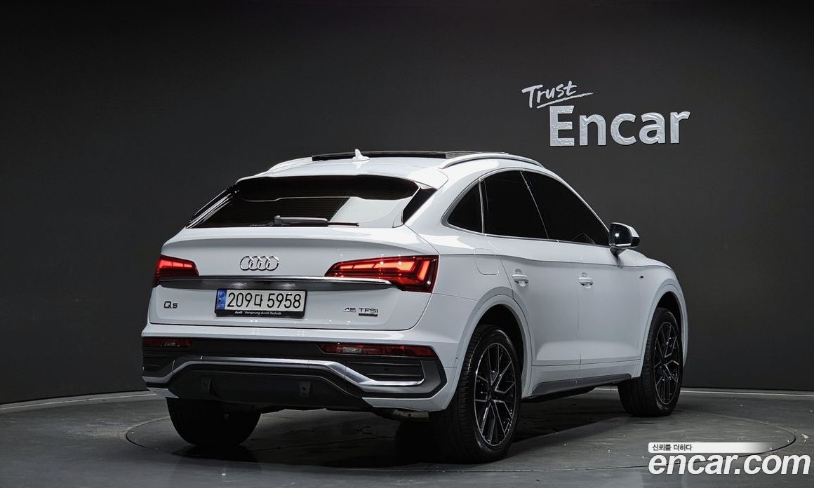 Audi Q5 45 TFSI Quattro Premium Sportback