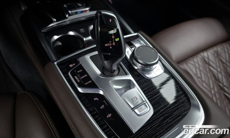 BMW 7-Series 740Li xDrive M Sport Package
