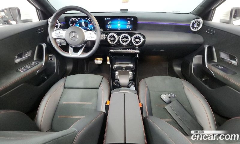 Mercedes Benz A-Class A250 4MATIC Sedan