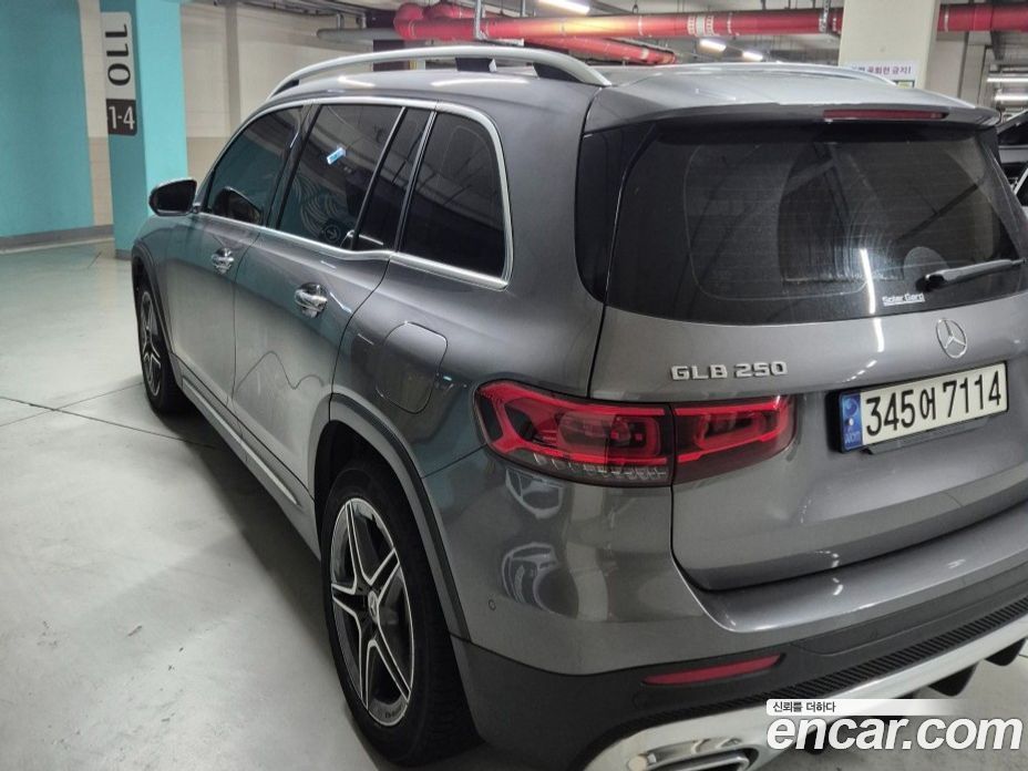 Mercedes Benz GLB-Class GLB250 4MATIC