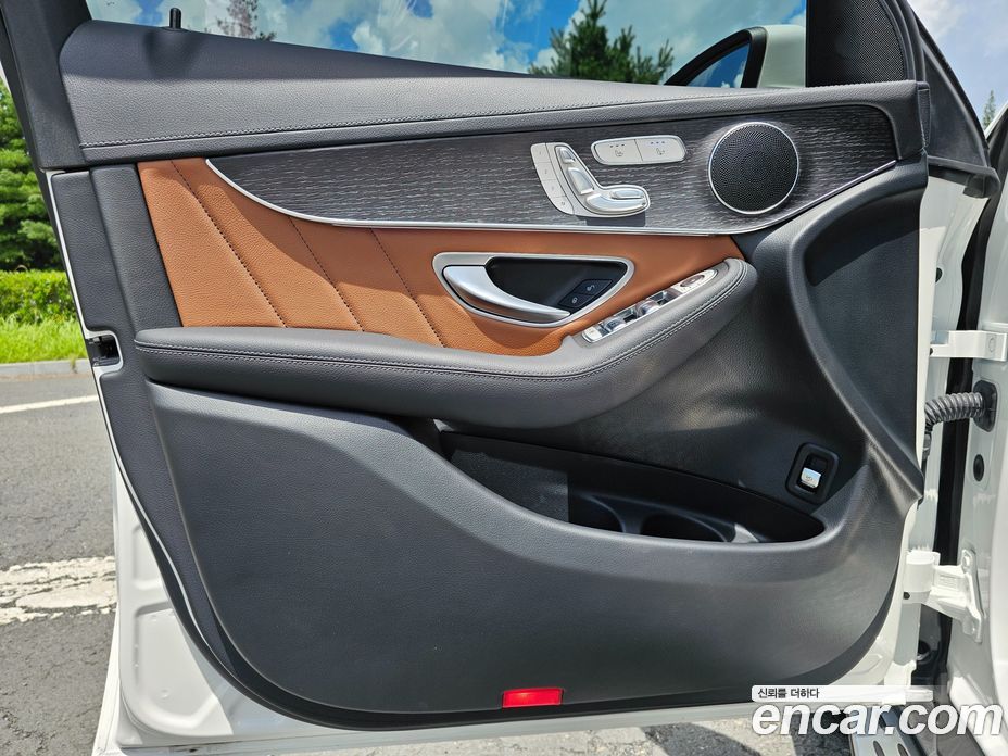 Mercedes Benz GLC-Class GLC300 4MATIC