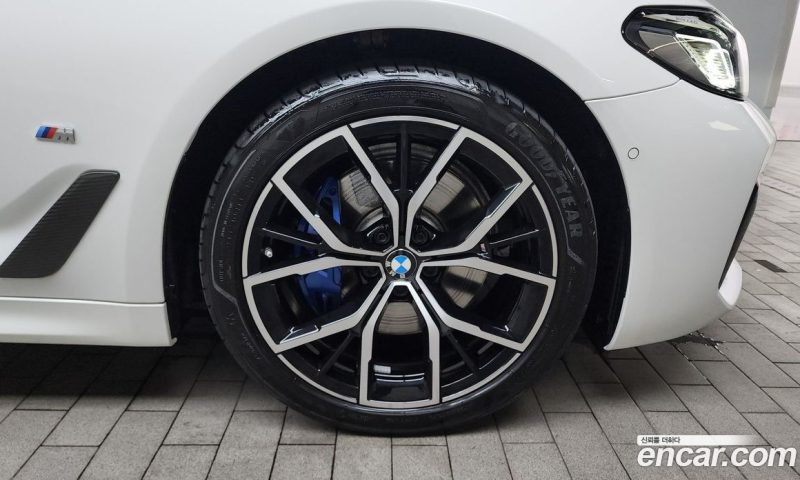 BMW 5-Series i530 M Sport Package