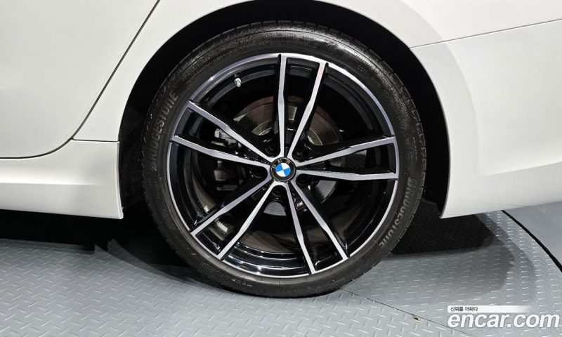 BMW 3-Series i320 M Sport