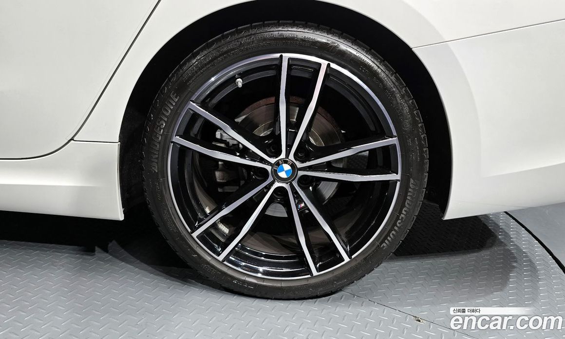 BMW 3-Series i320 M Sport