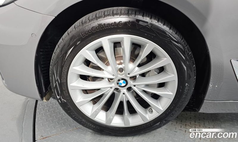 BMW 5-Series i530 Luxury