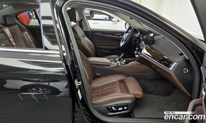 BMW 5-Series 523D Luxury