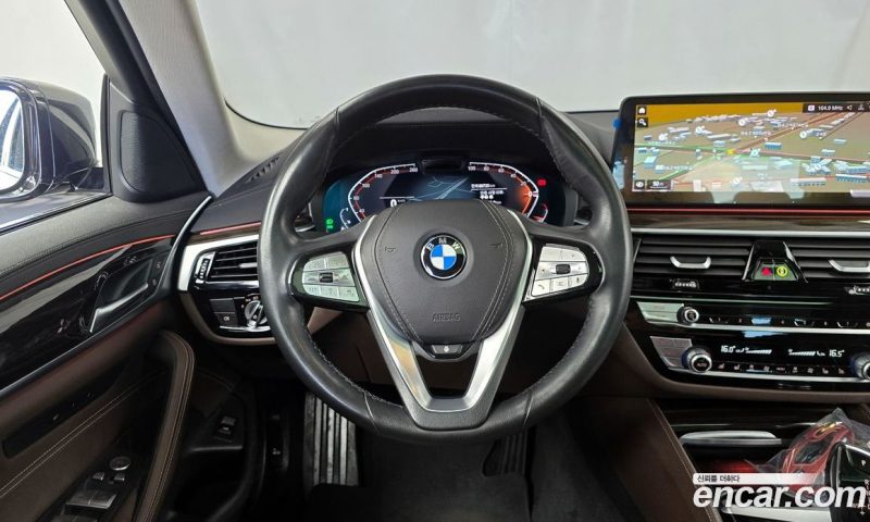 BMW 5-Series 523D Luxury