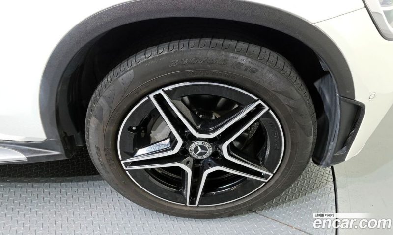 Mercedes Benz GLC-Class GLC300 4MATIC
