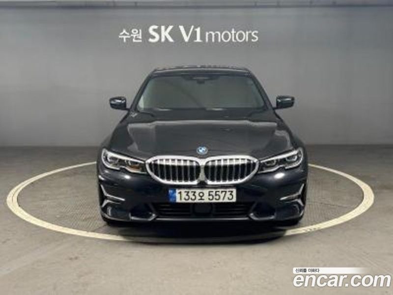 BMW 3-Series i320 Luxury