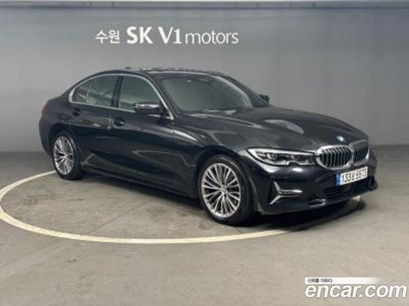 BMW 3-Series i320 Luxury