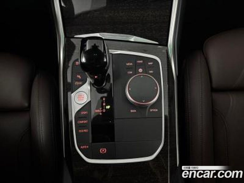 BMW 3-Series i320 Luxury