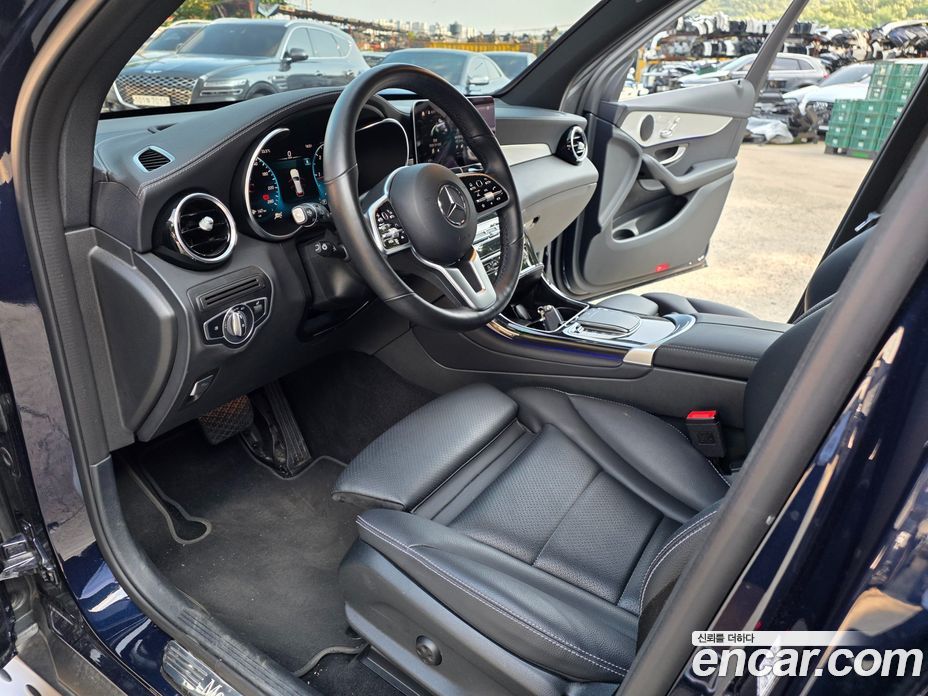 Mercedes Benz GLC-Class GLC220 D 4MATIC
