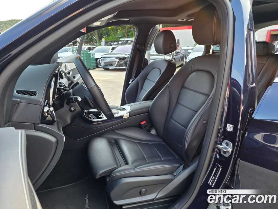 Mercedes Benz GLC-Class GLC220 D 4MATIC