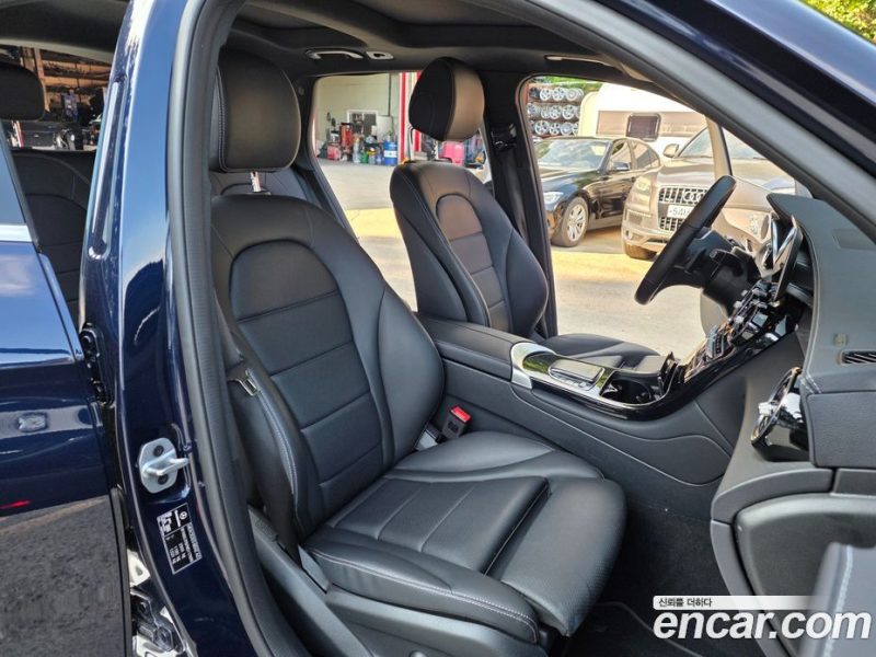 Mercedes Benz GLC-Class GLC220 D 4MATIC