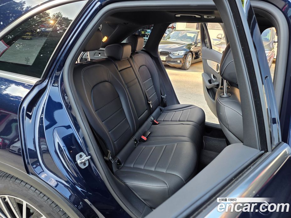 Mercedes Benz GLC-Class GLC220 D 4MATIC