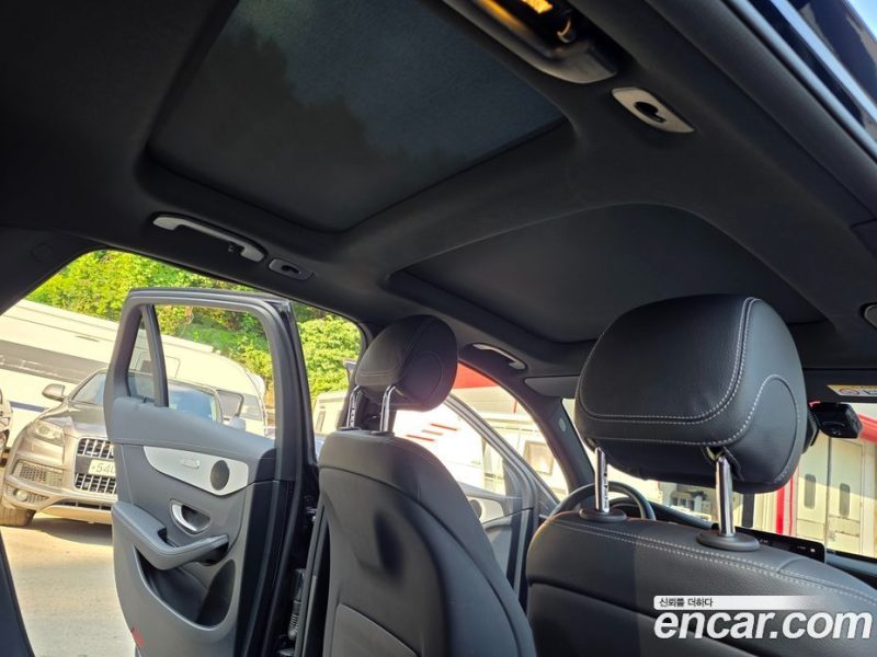 Mercedes Benz GLC-Class GLC220 D 4MATIC