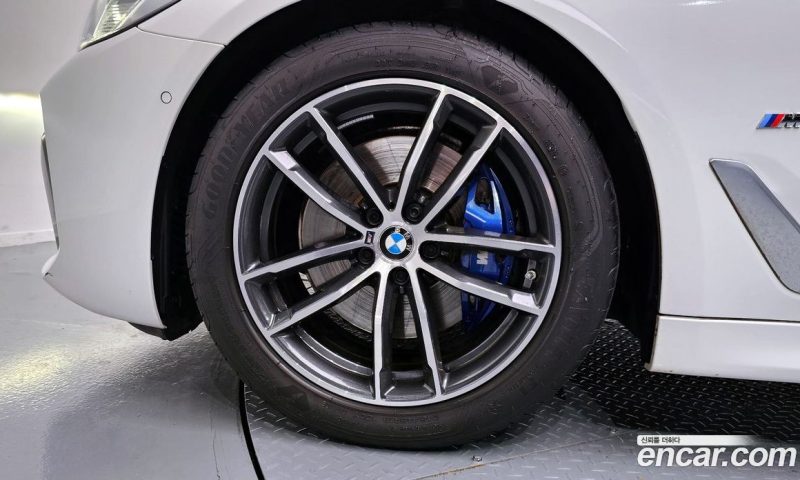 BMW 5-Series i520 M Sport