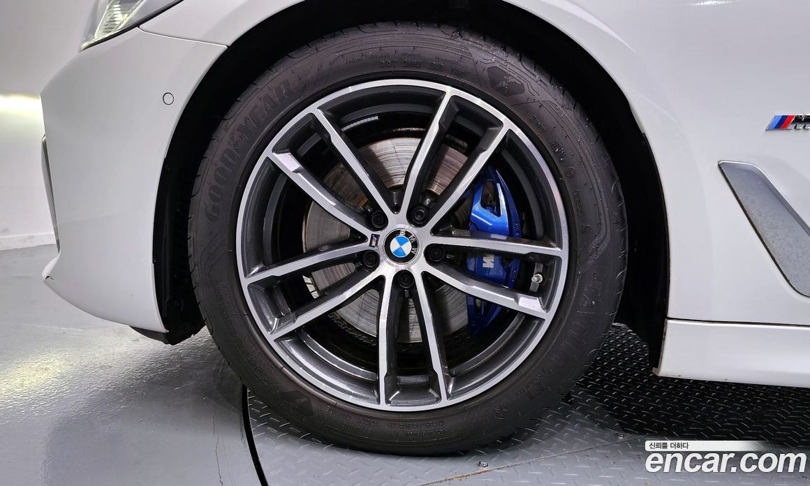 BMW 5-Series i520 M Sport