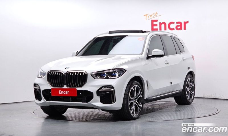 BMW X5 xDrive i40 xLine