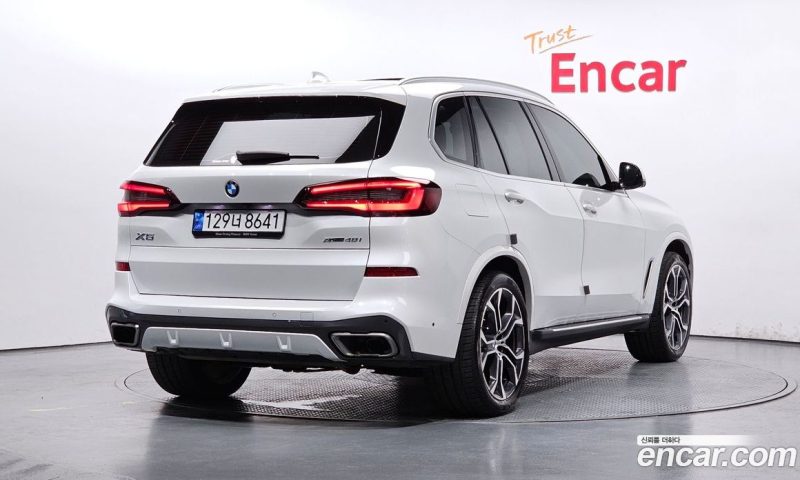BMW X5 xDrive i40 xLine