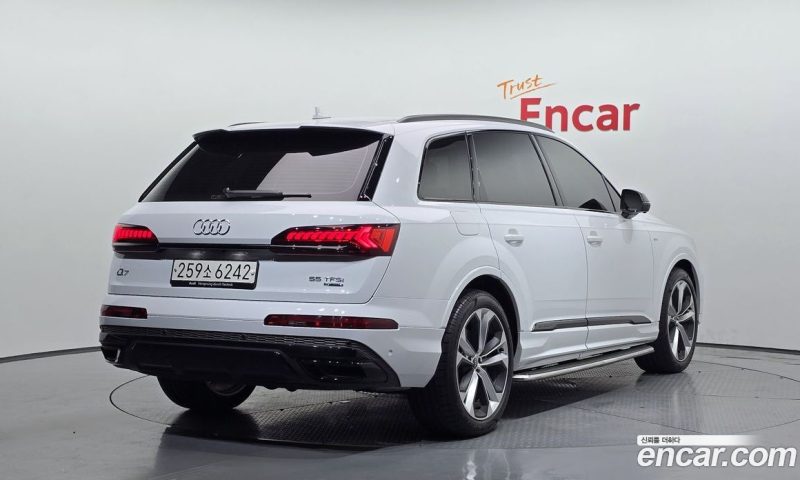 Audi Q7 55 TFSI Quattro Premium