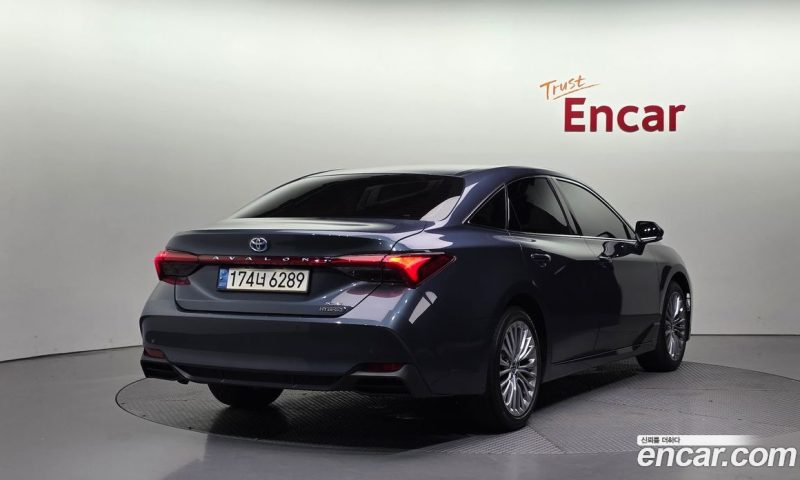 Toyota Avalon 2.5 Hybrid
